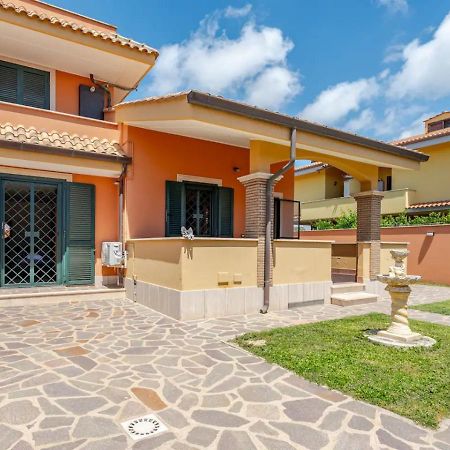 Garden Villa - Free Parking, Wi-Fi E Netflix Fiumicino Exteriör bild