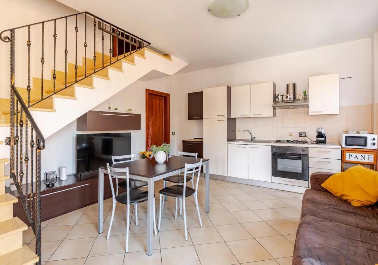 Garden Villa - Free Parking, Wi-Fi E Netflix Fiumicino Exteriör bild
