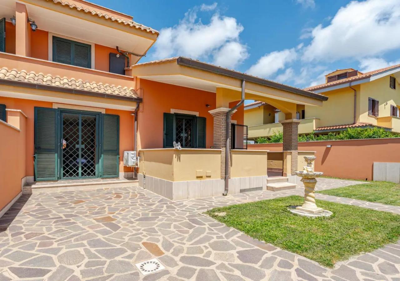 Garden Villa - Free Parking, Wi-Fi E Netflix Fiumicino Exteriör bild