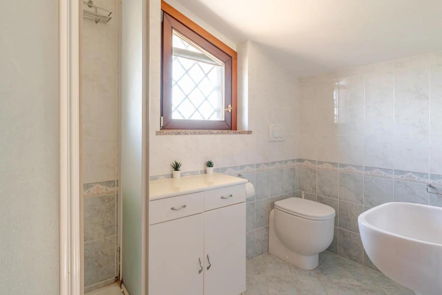 Garden Villa - Free Parking, Wi-Fi E Netflix Fiumicino Exteriör bild